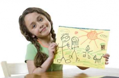     Кто и как изображен на рисунке?